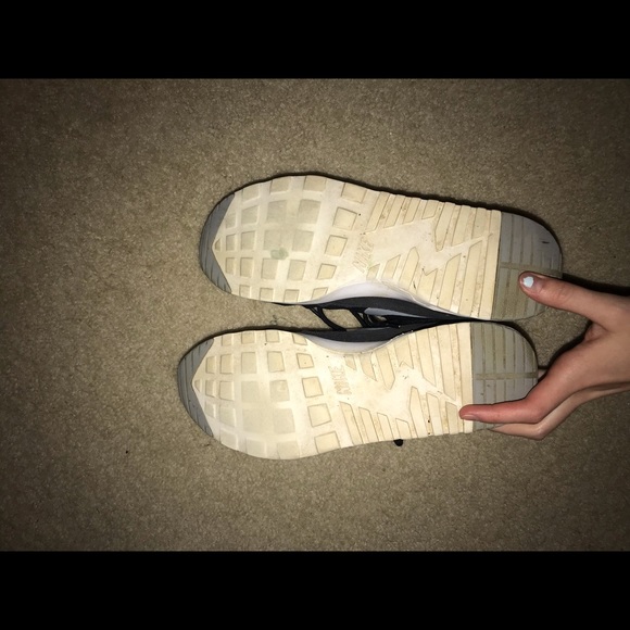 Nike Air Max Thea - Picture 3 of 4